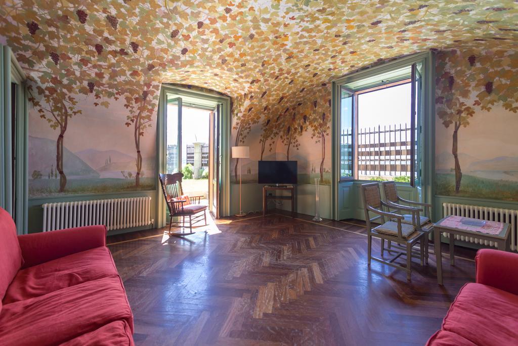 Villa La Rossa Fiumelatte Екстер'єр фото